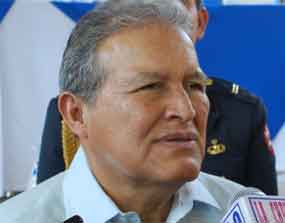 Salvadoran Vice President Presents Book by Cuban Ambassador 